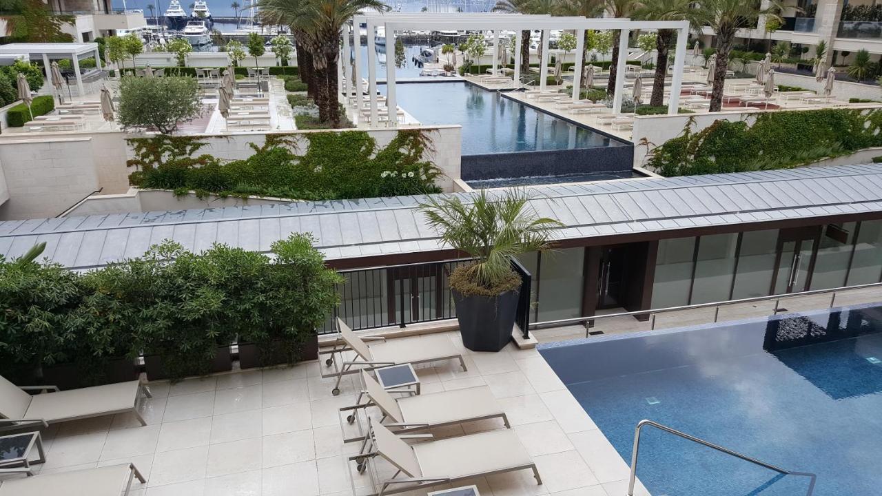 Apartment Porto Montenegro Luxurious Elena